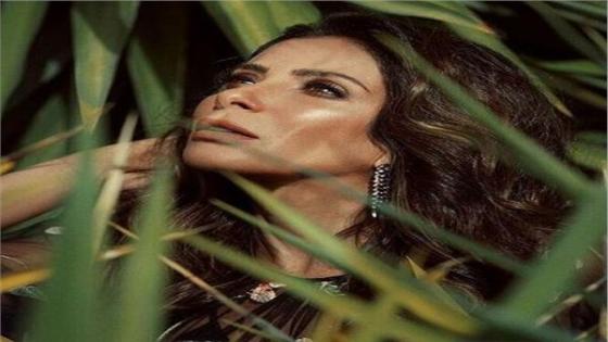 منى زكي بطلة فيلم “العنكبوت” أمام أحمد السقا