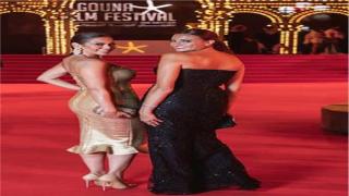 بالأسود والذهبي.. بشرى ولقاء الخميسي يتنافسان على السجادة الحمراء