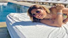 منة فضالي تثير الجدل بأحدث صورة “بالمايوه”