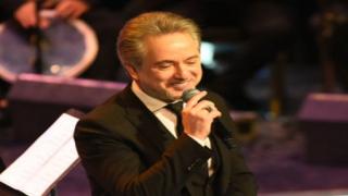 مروان خوري يتعرض لأزمة صحية وبسببها يعتذر لجمهوره في المكسيك