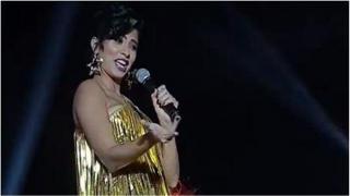 بعد رقصها بختام مهرجان القاهرة.. هل ستعود روبي للإثارة؟