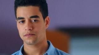 محمد أنور يتعاقد على “فى كل أسبوع يوم جمعة” بطولة منة شلبي