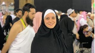 بسبب “الملك لير”.. ريهام عبد الغفور تؤدي مناسك العمرة بجدة