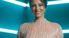 منتهى الشياكة والحشمة.. حنان مطاوع بفستان سيمون