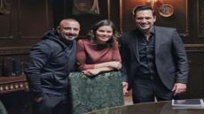 السقا يشارك جمهوره بصورة مع العابدين واللوزى من كواليس فيلم “العنكبوت”