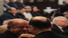 لطفي لبيب يبكي في عزاء المخرج سمير سيف